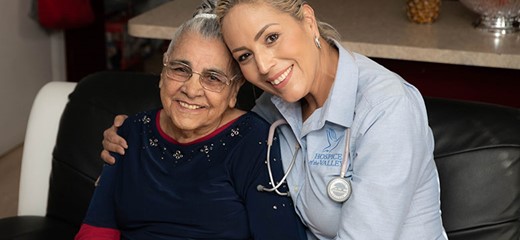Bilingual nurse provide culturally sensitive care to Spanish-speaking patient